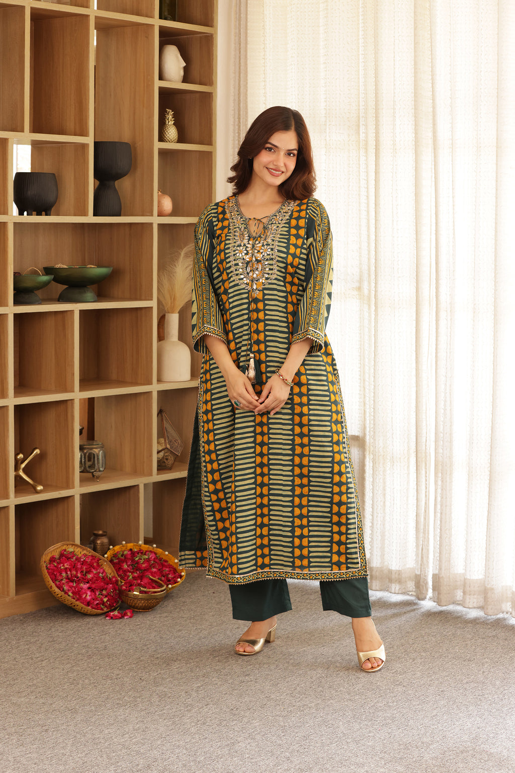 MAHARANI HAND EMBROIDERED KURTI PANT SET