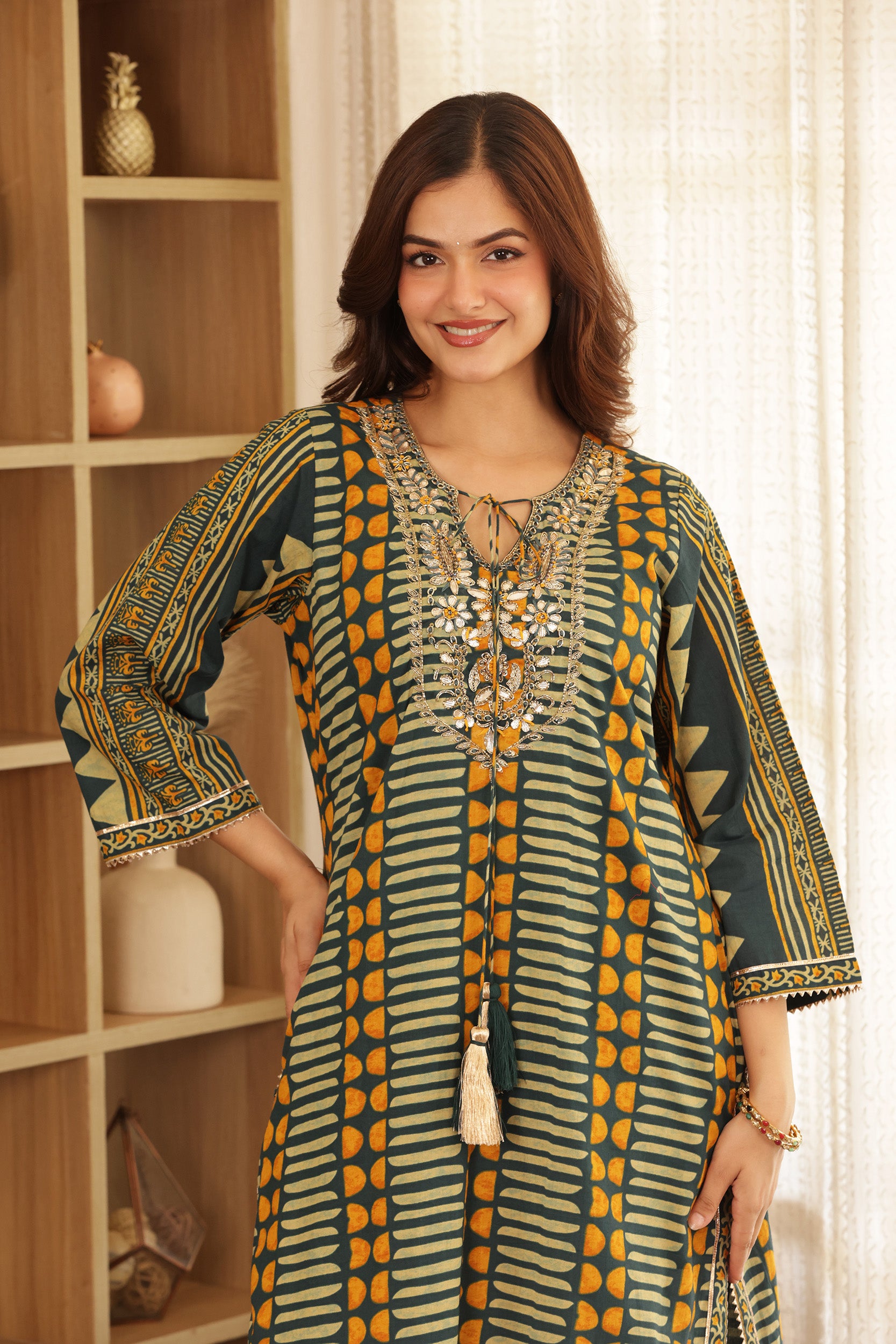 MAHARANI HAND EMBROIDERED KURTI PANT SET