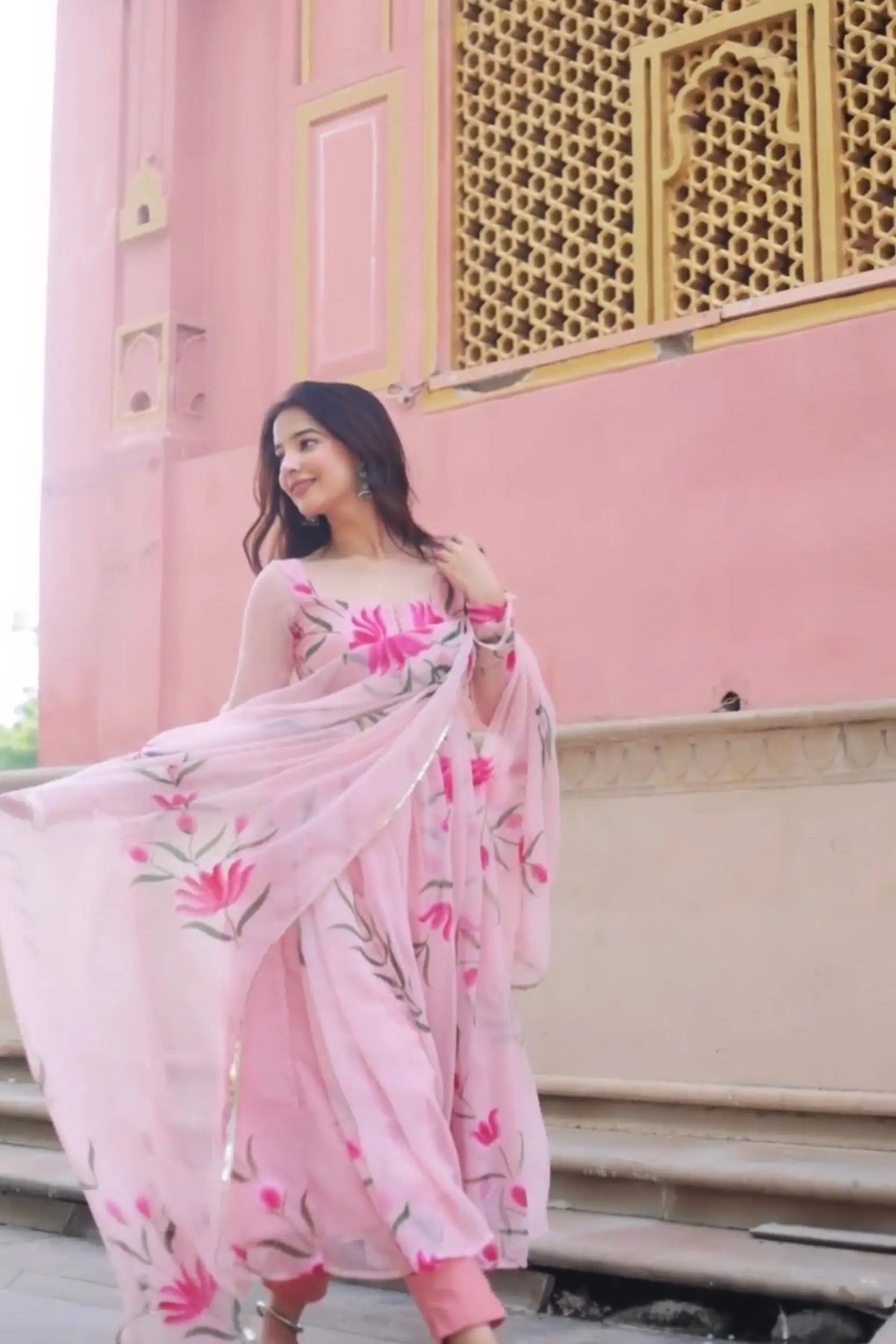 PEACHY BLUSH HANDPAINTED SUIT SET