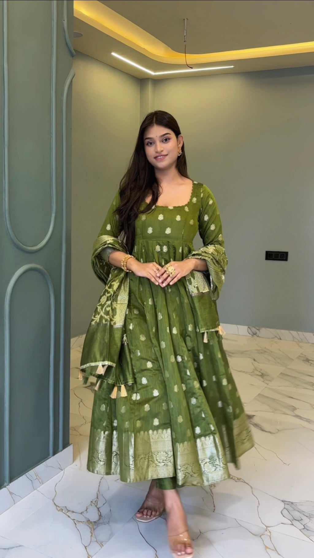 GREEN BANARSI ANARKALI SUIT SET