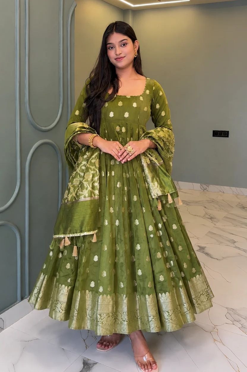 GREEN BANARSI ANARKALI SUIT SET