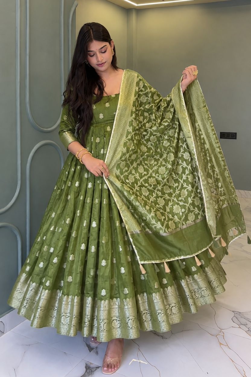 GREEN BANARSI ANARKALI SUIT SET